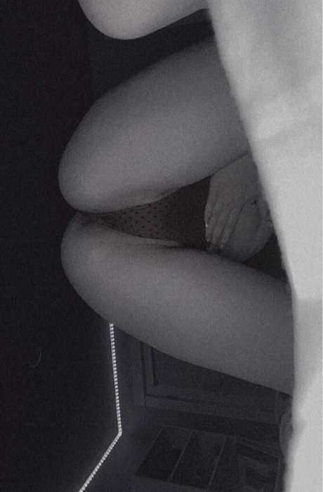 addisonchrome naked actress pic