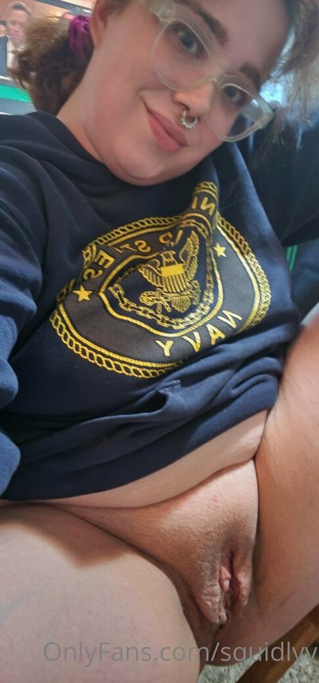 thequeenhasarrived exclusive model pictures