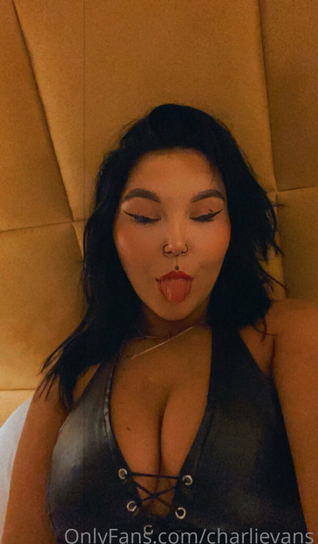 Charli Evans free star pics