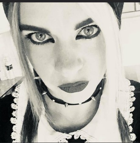 belle hella high quality actress galleries