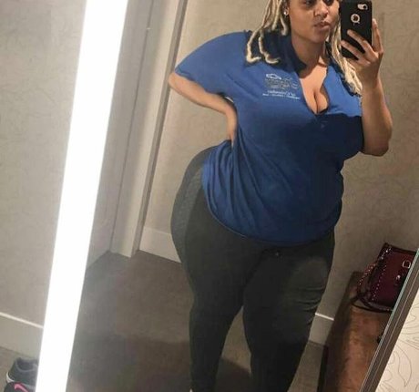 Jasmine Gunn model erotic photo