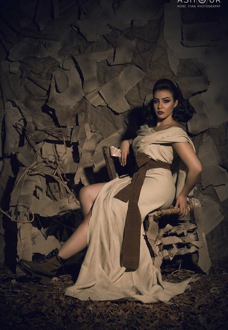 Mirhan Hussein erotic actress gallery