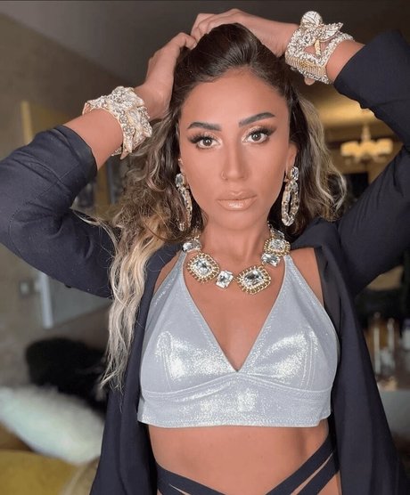 Dina El Sherbiny model nudes images