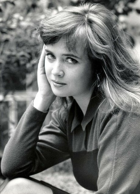 Lysette Anthony art pornstar photos