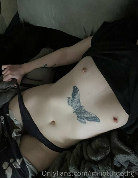 imnoturgothgf model nudes pic
