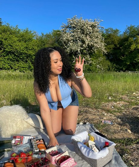 Danielle Ramona top star pics