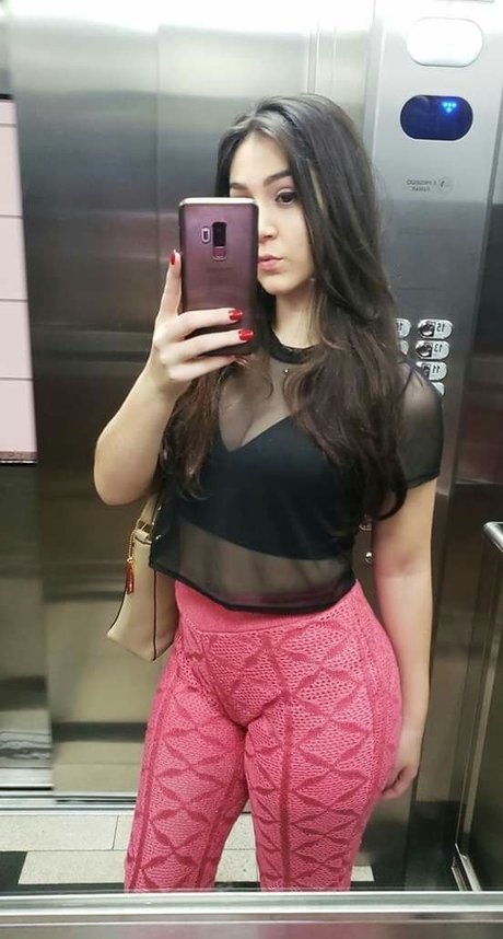 Carolzinha best model pics