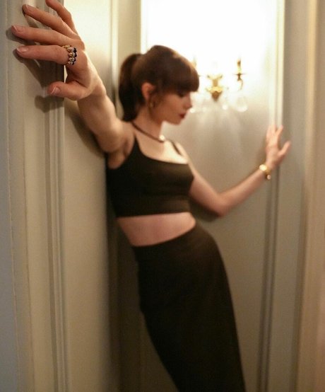 Lily Collins xxx pornstar pictures