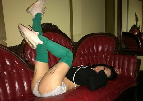 comfyqueen exclusive star image