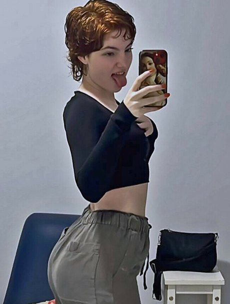 Duda Matte model top photos