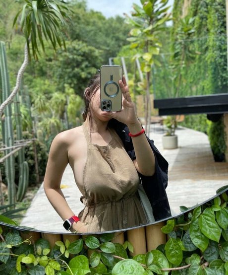 small cock shemale onlyfans exclusive images