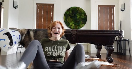 KallMeKris sex pornstar gallery