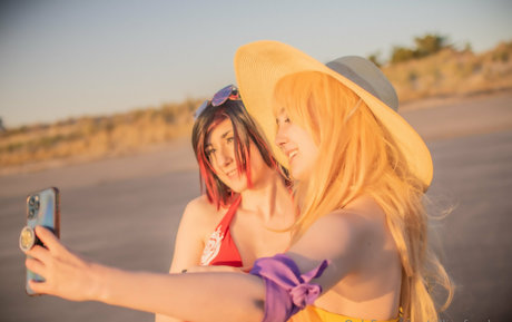 Mangoloo Cosplay sex model photos