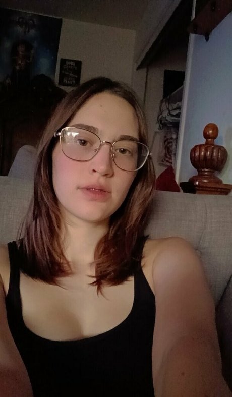 lillylovespenisland model sexy pictures