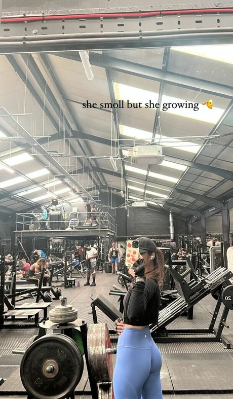 Karagii pornographic star images