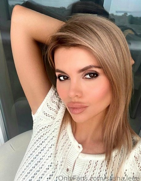sasha leee star perfect img