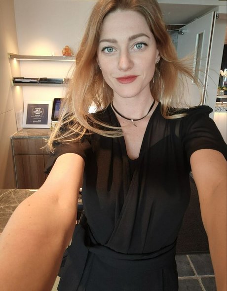 lelbloom high quality actress images