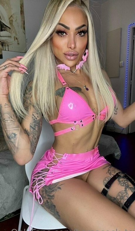 horsecock ts pornstar adult picture