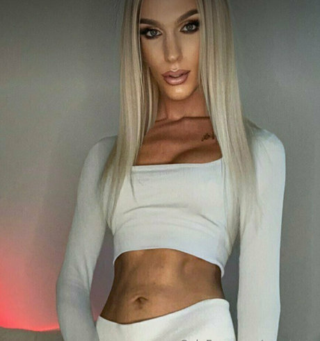 aparisi ts art actress galleries