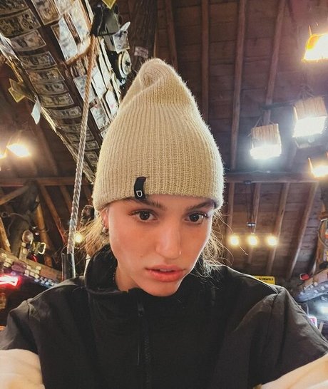 Sylvia Snyders sex actress pic