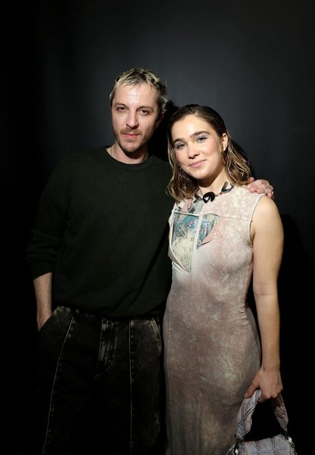 Haley Lu Richardson erotic star img