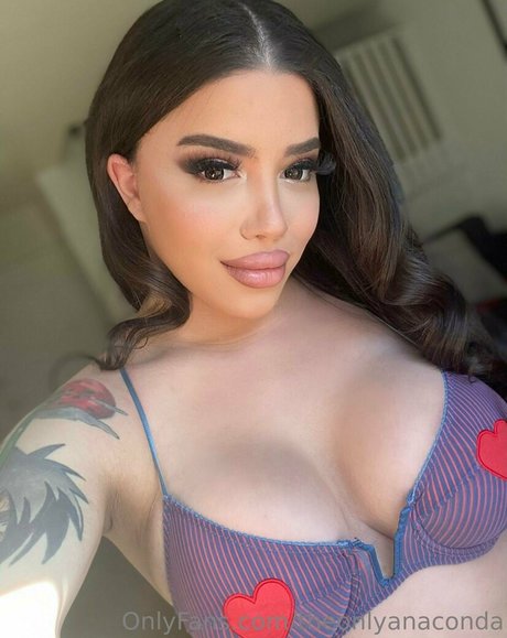 theonlyanaconda sexy pornstar pic