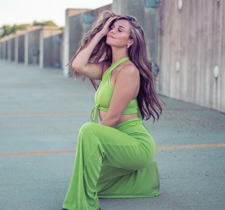 Gabby J David pretty actress images