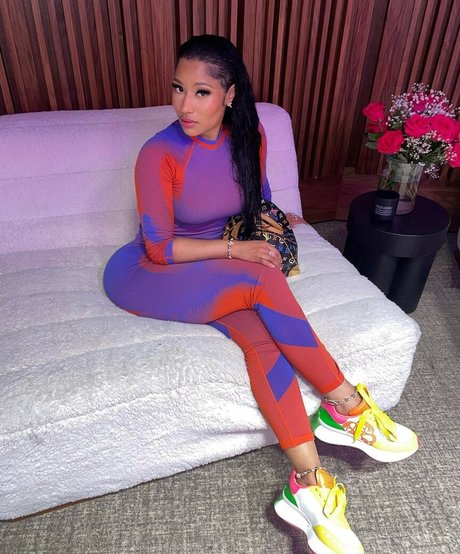 Nicki Minaj star exclusive pics