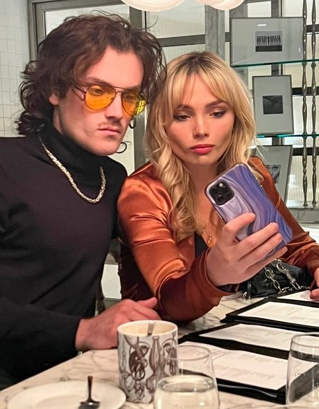 Natalie Alyn Lind free model image