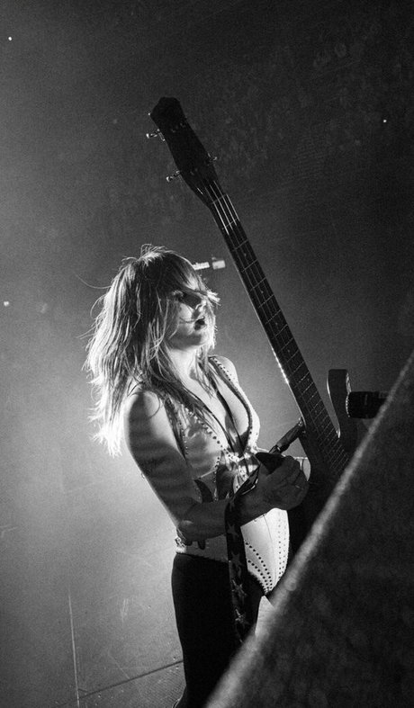 Victoria De Angelis nudes model galleries