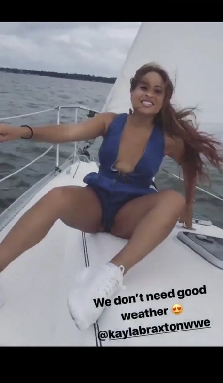 Kayla Braxton star art pictures