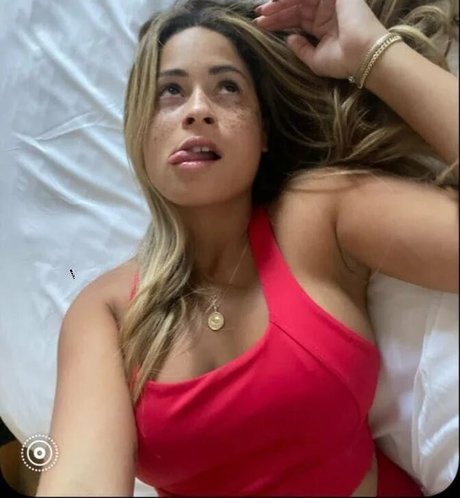 Kayla Braxton model adult pic