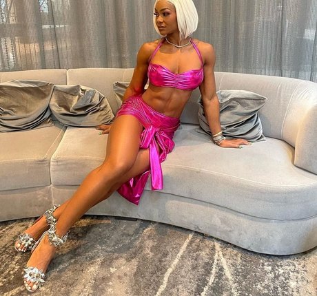 Jade Cargill model hd photos