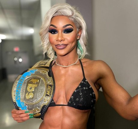 Jade Cargill exclusive model images