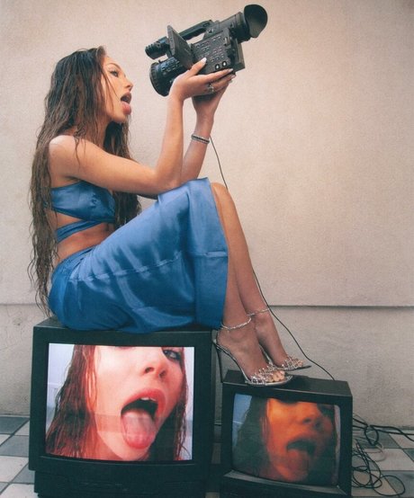 amateur lesbian onlyfans beautiful pictures