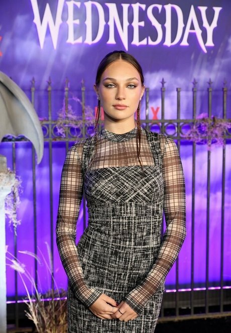 Maddie Ziegler top model photo