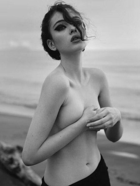 Deva Cassel beautiful actress archive