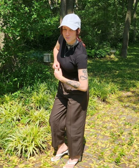 Kruzader nude model img