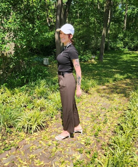 Kruzader sex model photos