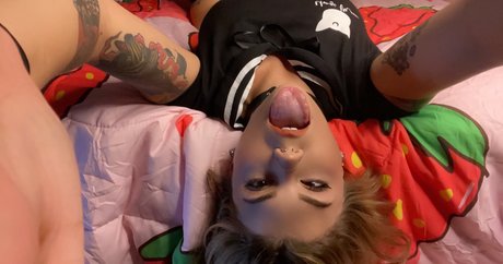 Pandahugz naked actress image