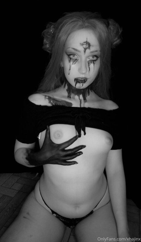 Xhajinx model art photo