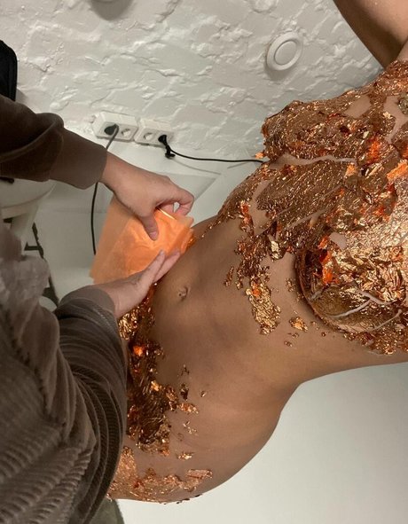 official yosypivna naked model images