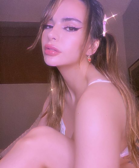 avianaviolet free star photos