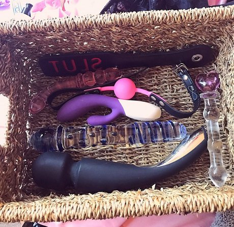 avianaviolet model beautiful img