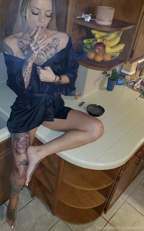 unalome sexy star picture