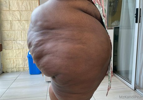 South African Thick naked actress archive