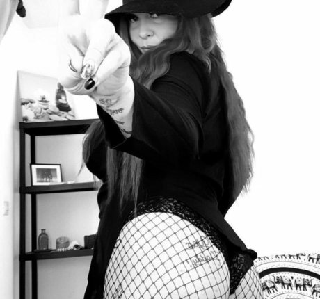 Ming naaa nude pornstar pictures