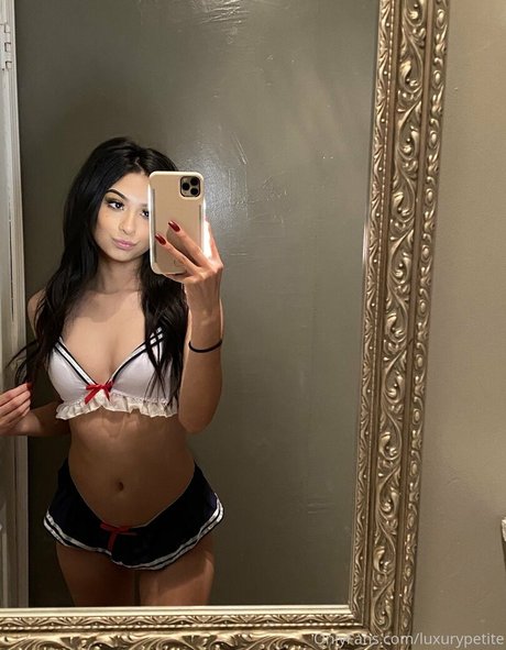 luxurypetite naked star gallery