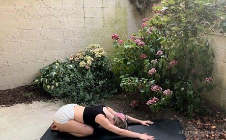 alignedbykarissa naked model archive