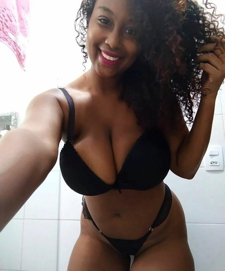 Pantera Neggby nude model img